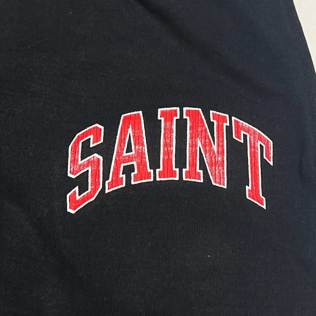 SAINT MICHAEL ARCH SAINT SET PANTS/BLACK The latest SAINT LOGO sweatpants, washed black/gray gray S-XL, custom woven and dyed, black surface and gray bottom fabric, same as the original version, original level straight cracking pulp, original cut and loose fit